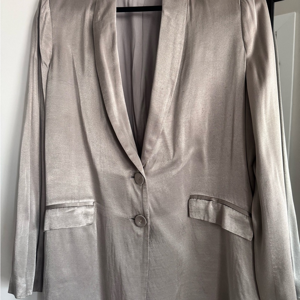 Dissh Kiah Pewter Satin Blazer – Size Small (US 6) - Picture 5 of 6